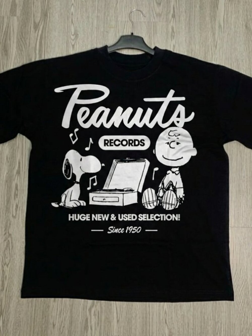 Peanuts - Snoopy Charlie Brown Record T-Shirt